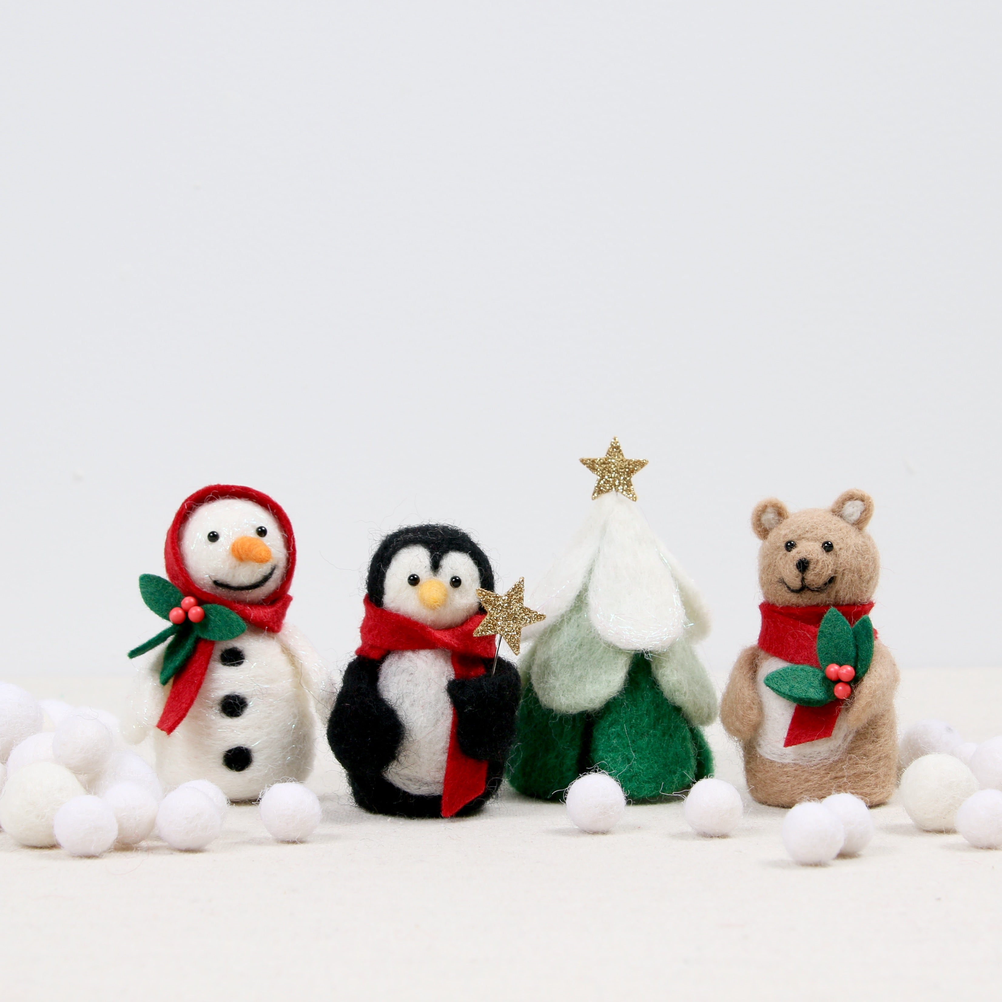 6 packs Wool Felt Kit Needle Felting Roving Poodle Snowman Santa