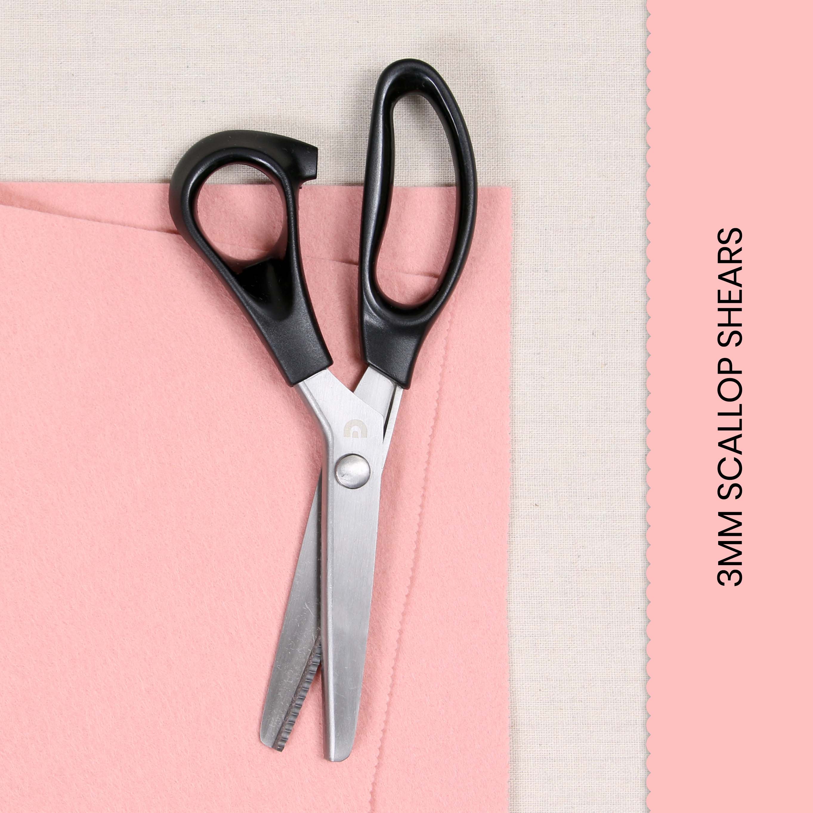 18mm Scalloped Edge Pinking Shears - Stainless Steel Dressmaking Scissors, 24cm Length
