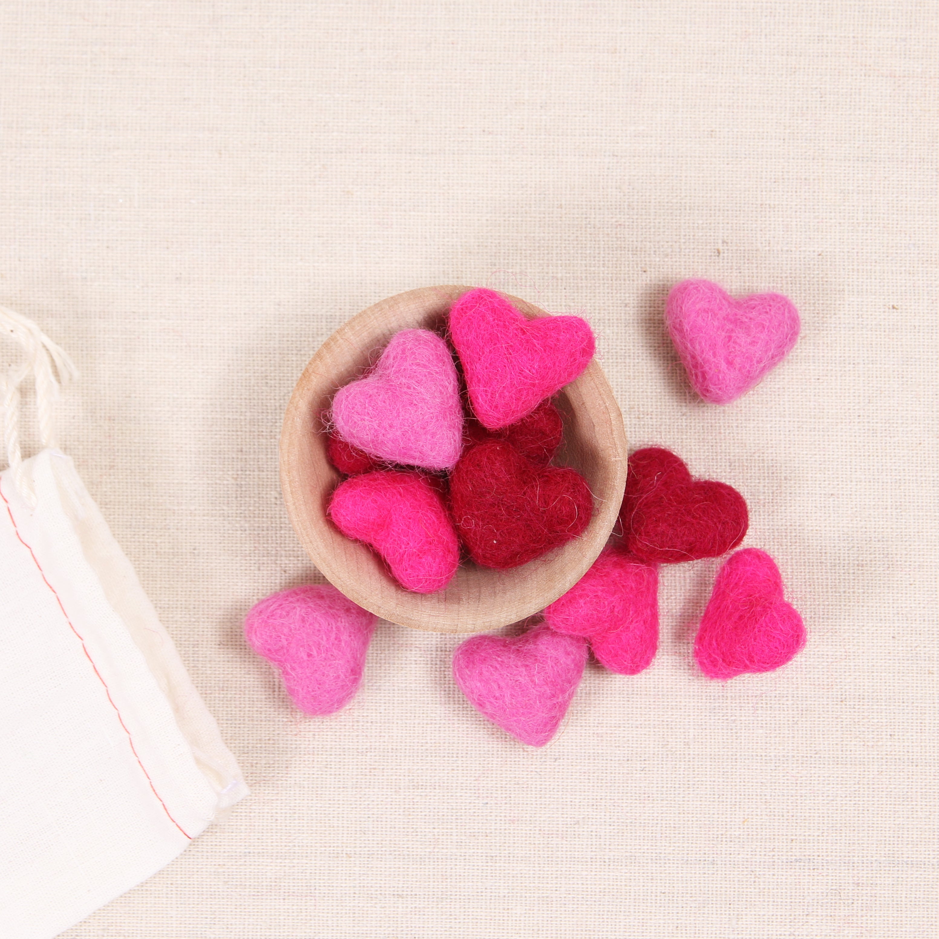 Tiny Hearts, Mixed Pink – Benzie Design