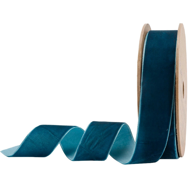 Velvet Ribbon, 1
