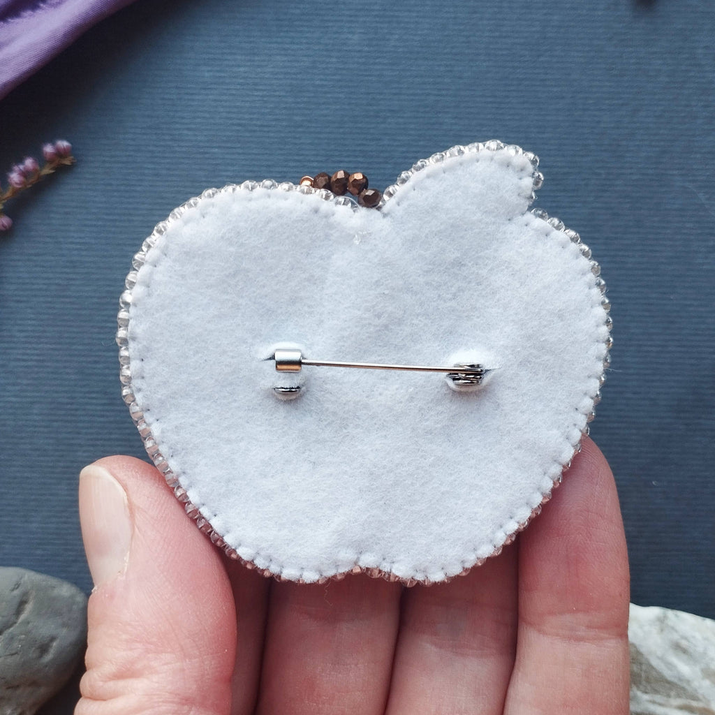 Apple Brooch, Bead Embroidery Kit