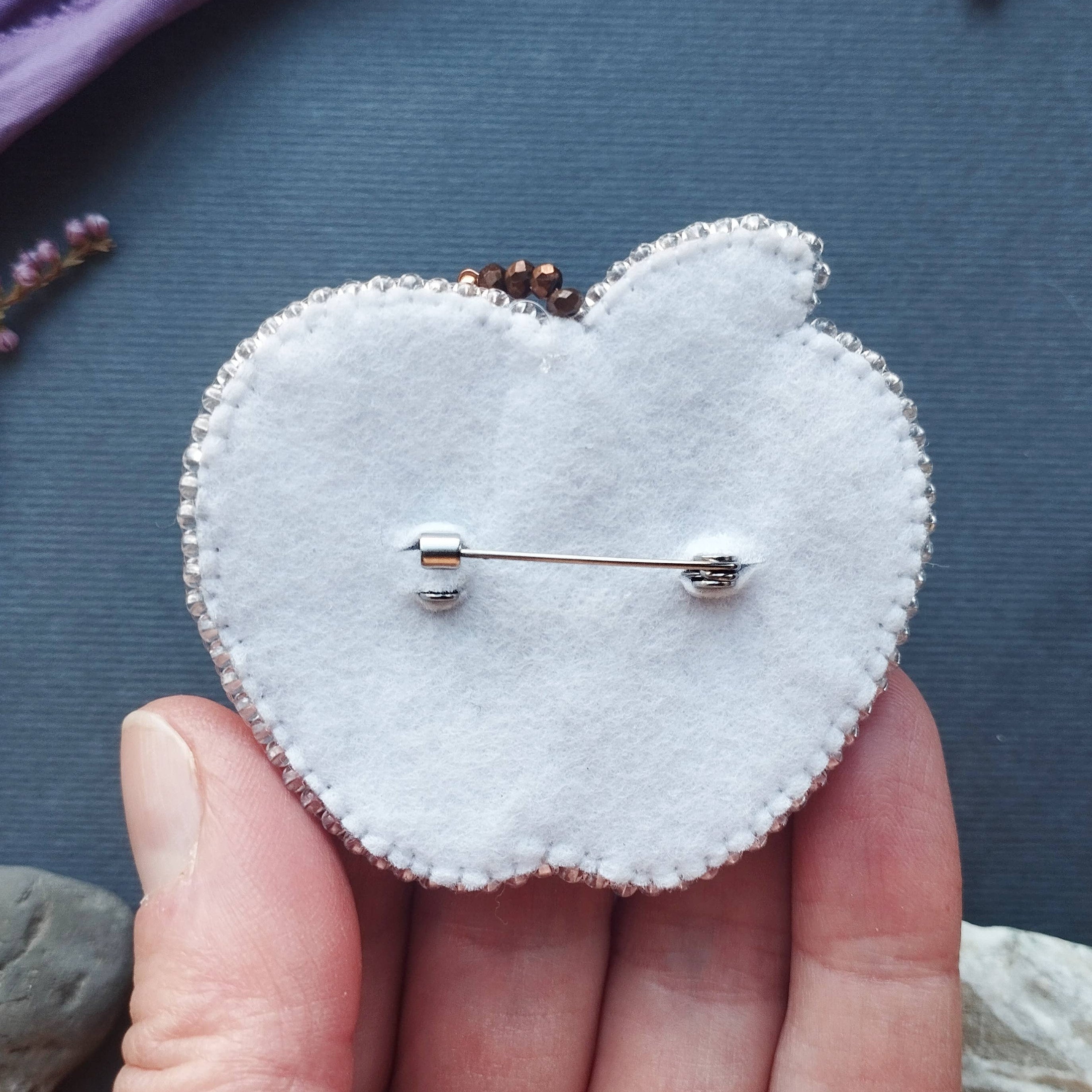 Apple Brooch, Bead Embroidery Kit