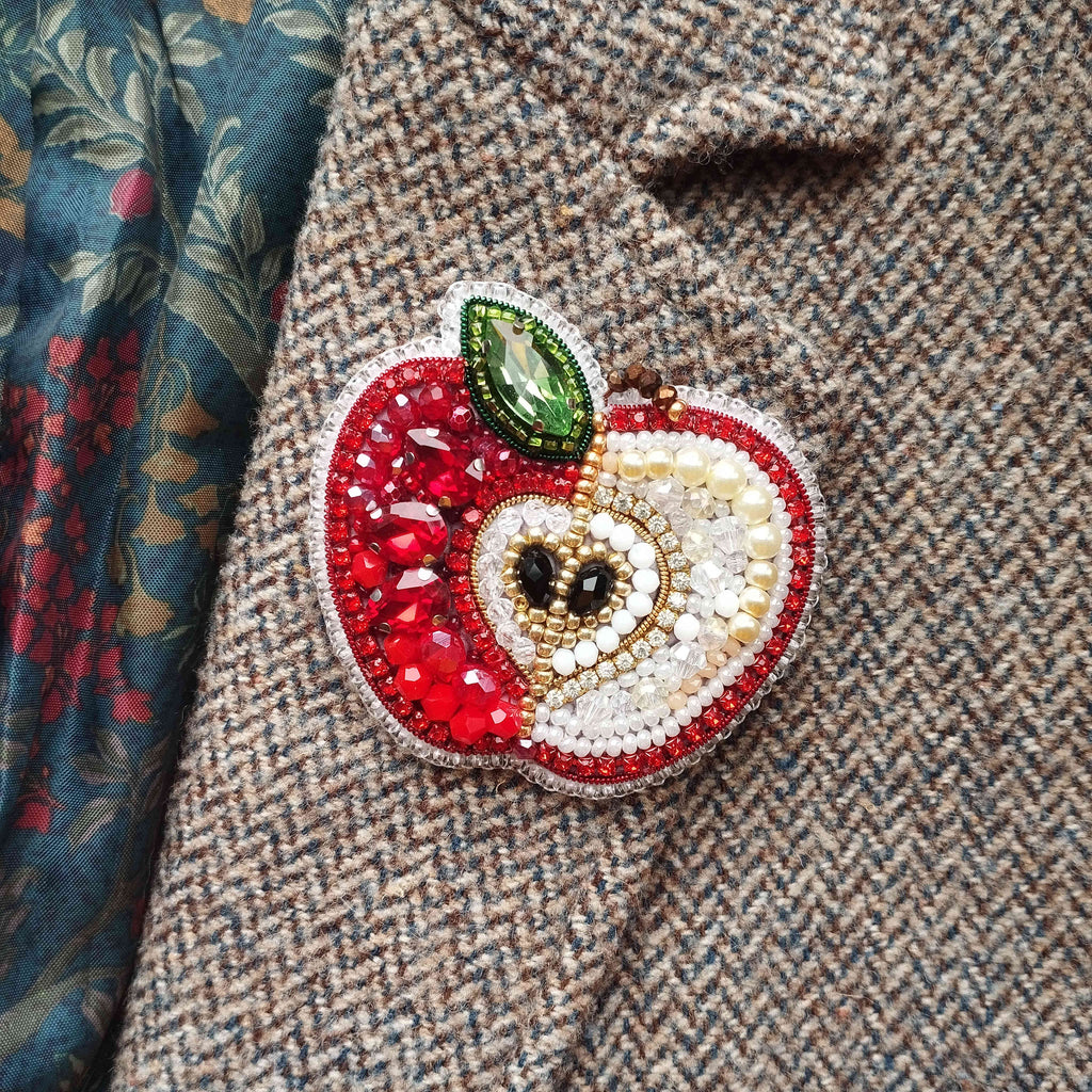 Apple Brooch, Bead Embroidery Kit