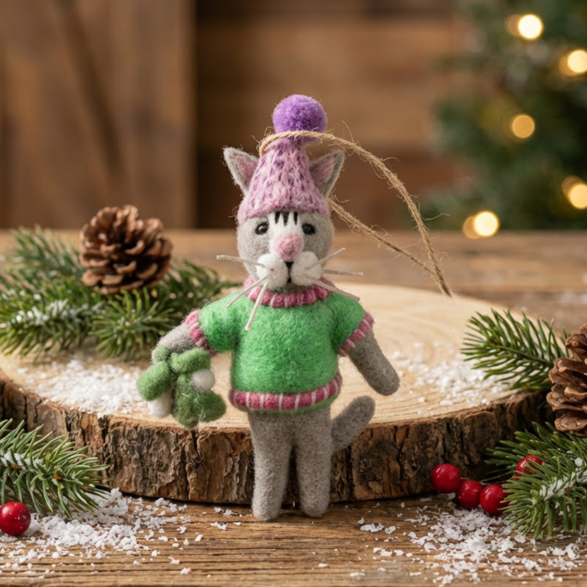 Mistletoe Meows Cat Felt Ornament