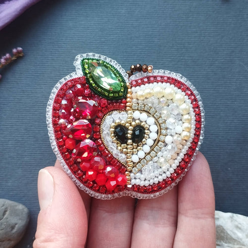 Apple Brooch, Bead Embroidery Kit