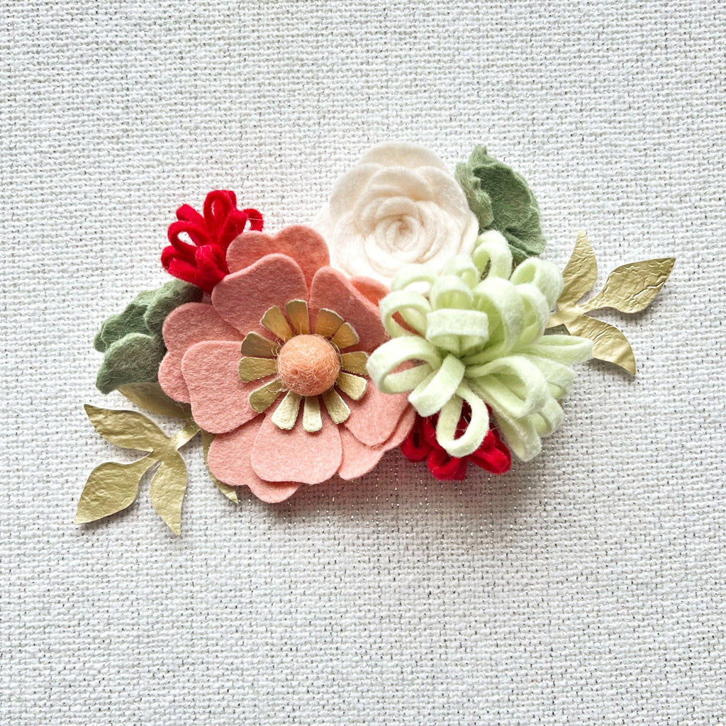 Mini Holly Jolly Holiday Felt Flower Kit