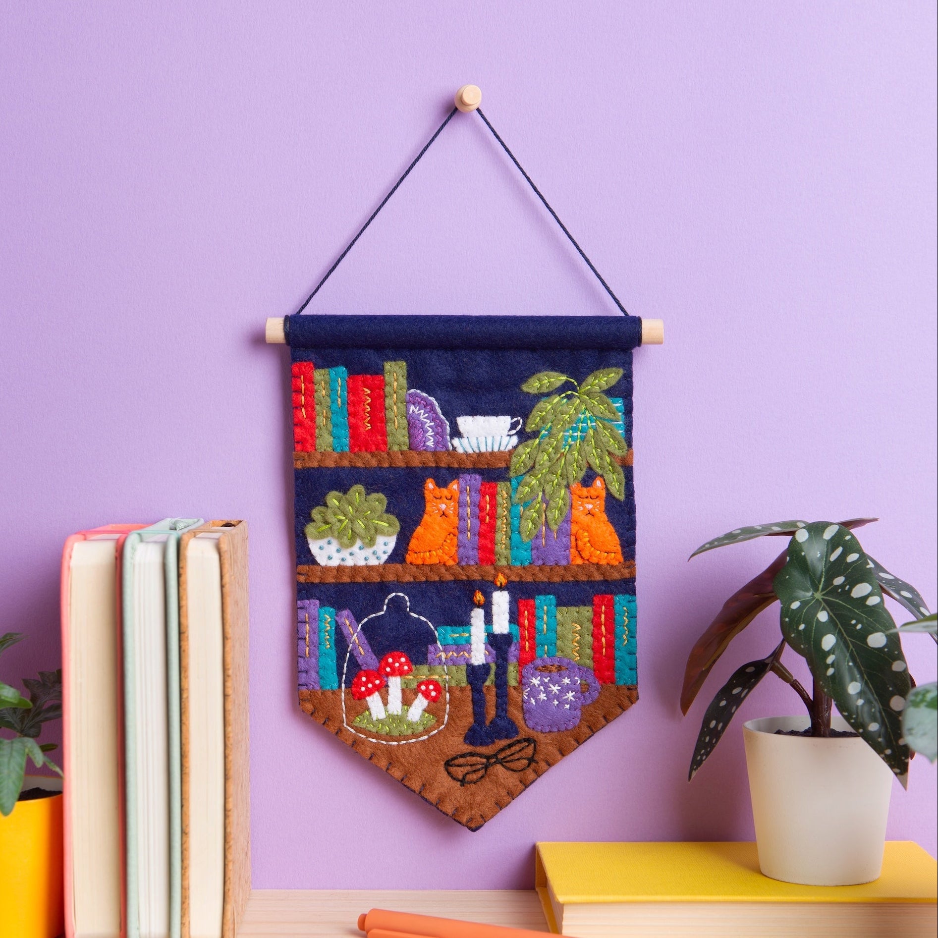 Book Lover Pennant Kit