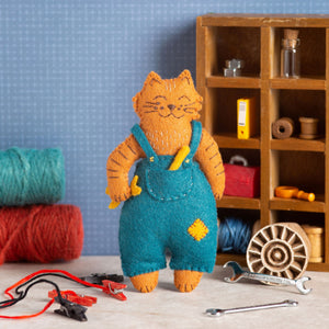 Ginger Cat Brooch Felt Kit – Benzie Design