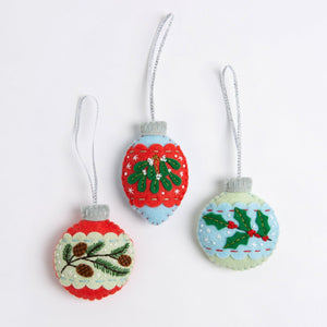 Christmas Baubles Craft Kit