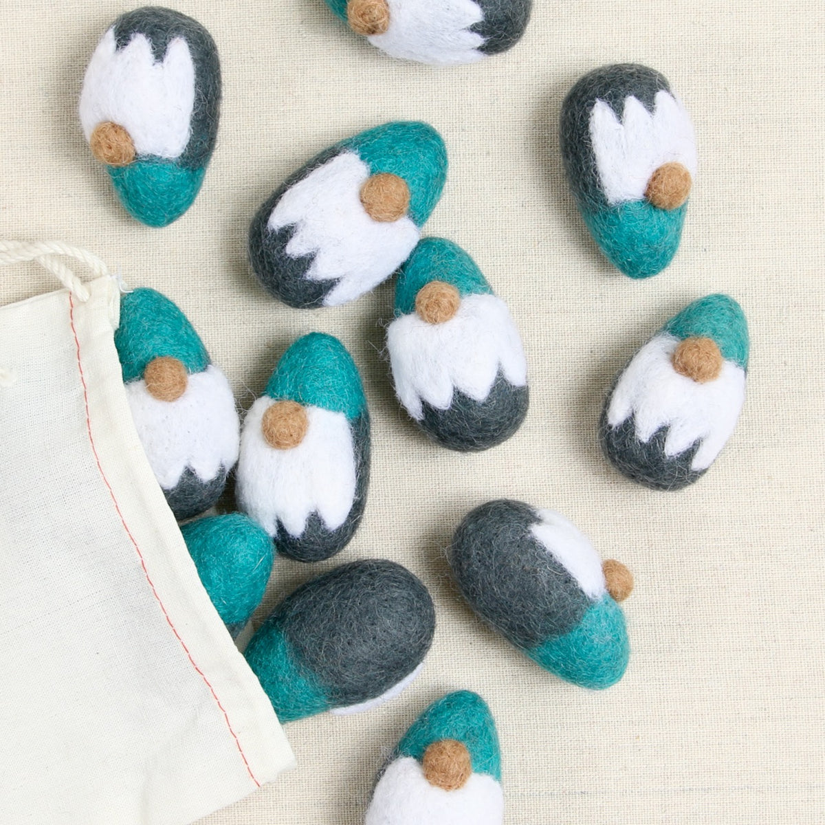 Gnome, Peacock