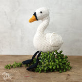 Lilly Swan, Crochet Kit