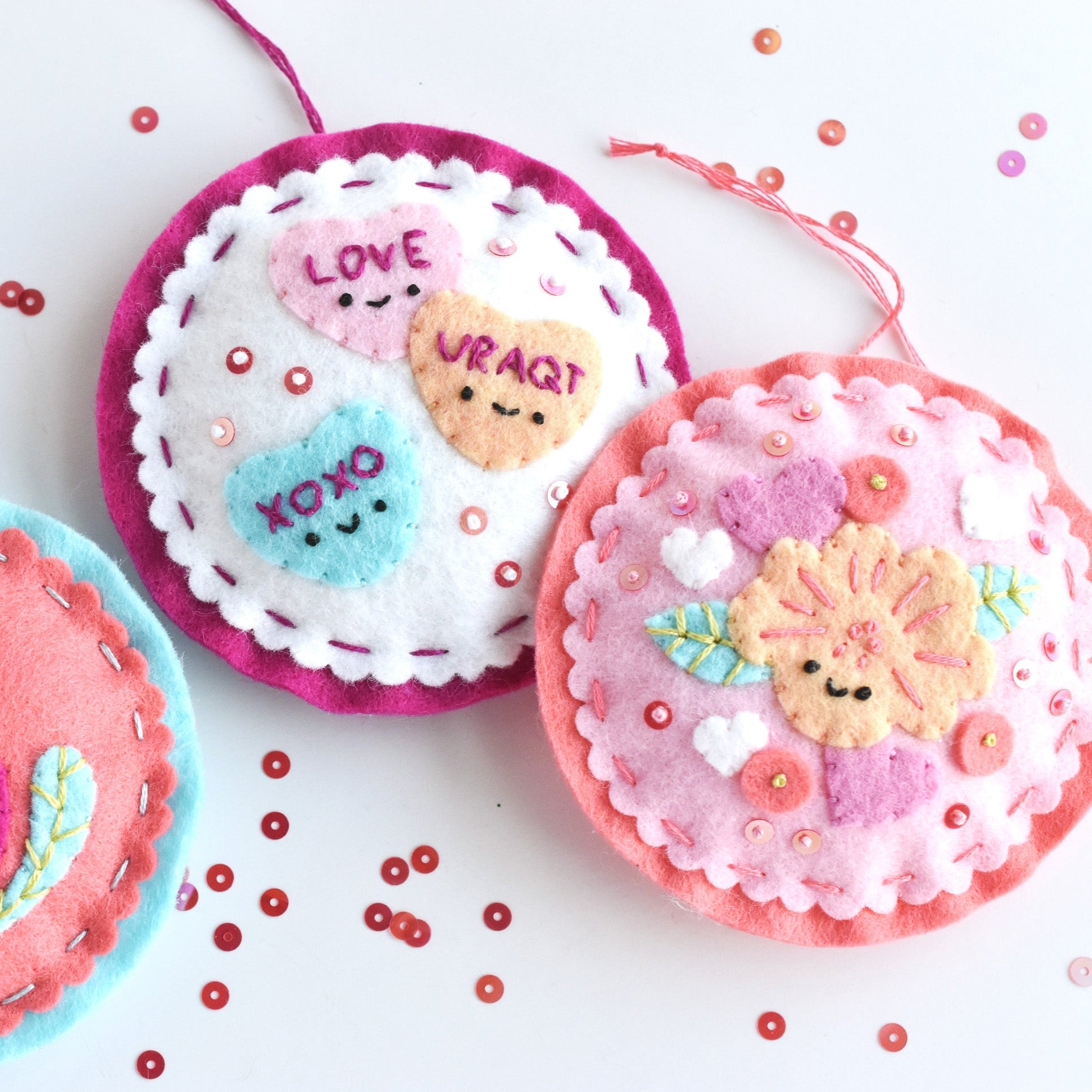 Hearts Day Felt Ornaments Pattern