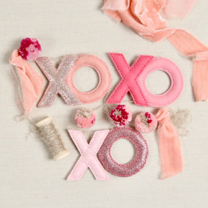 Stitchable Alphabet Collection, Deep Etch Dies