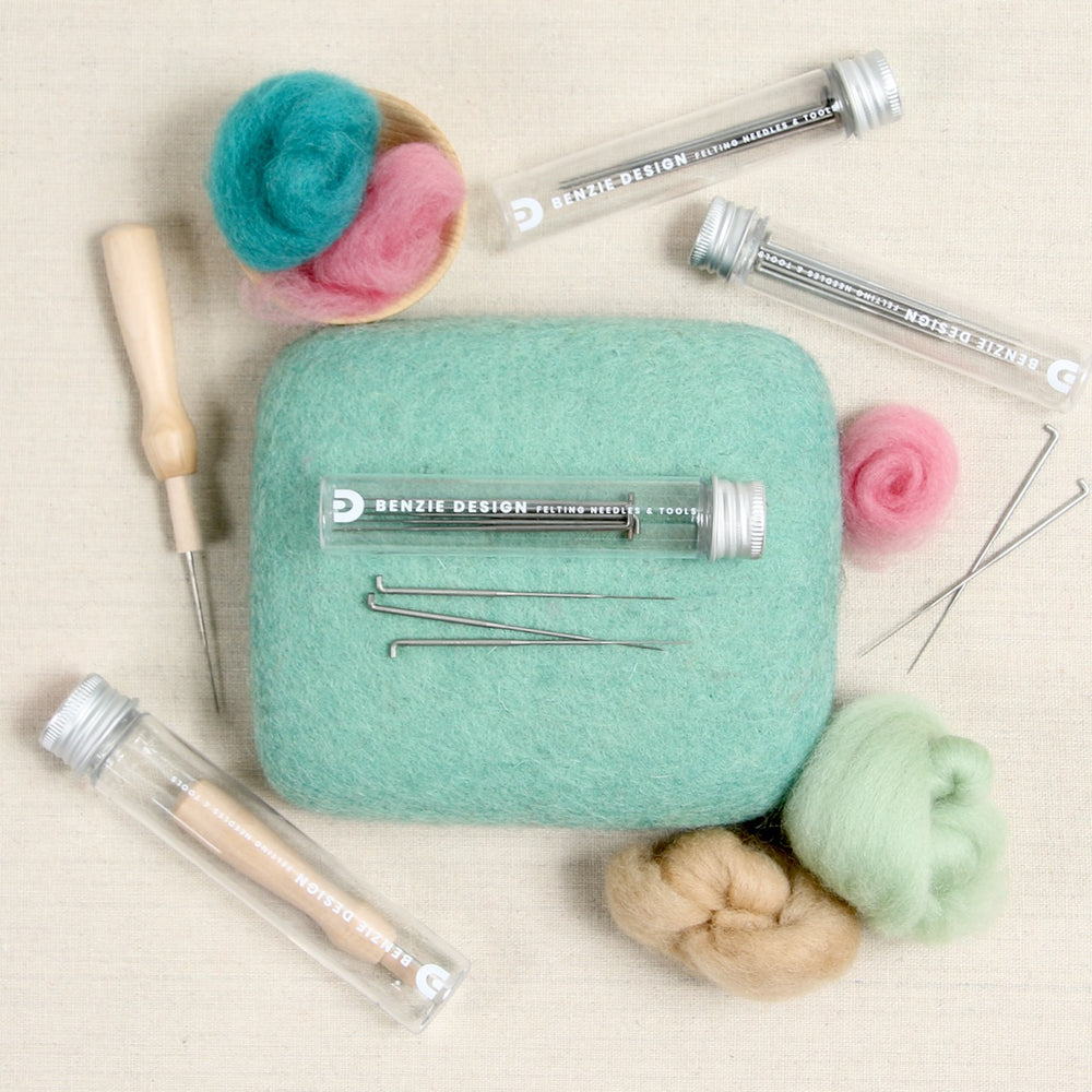 Felting Rake Needle Felting Tool – Benzie Design
