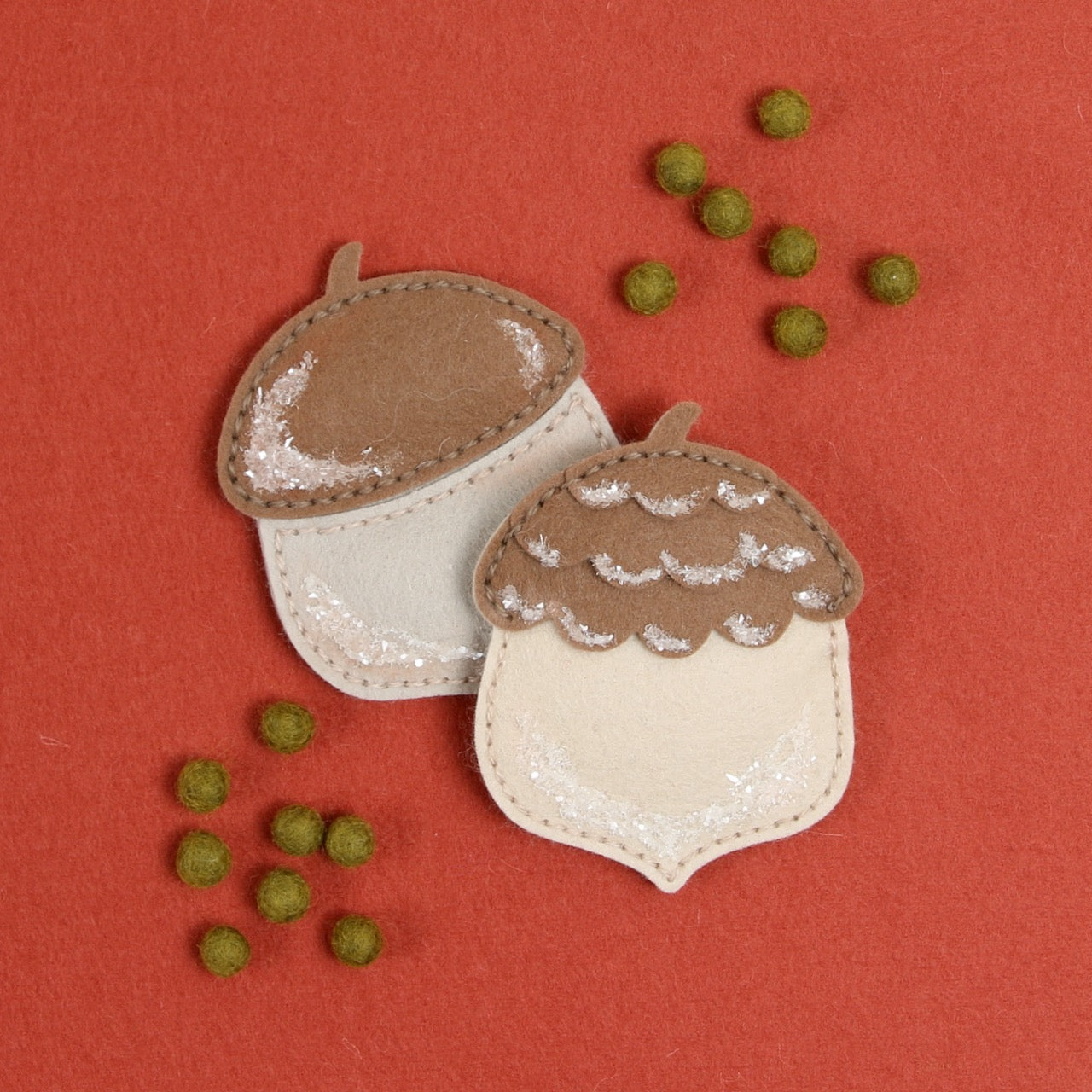 Stitchable Acorn, Deep Etch Die