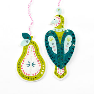 Modern Partridge & Pear, Green Retro