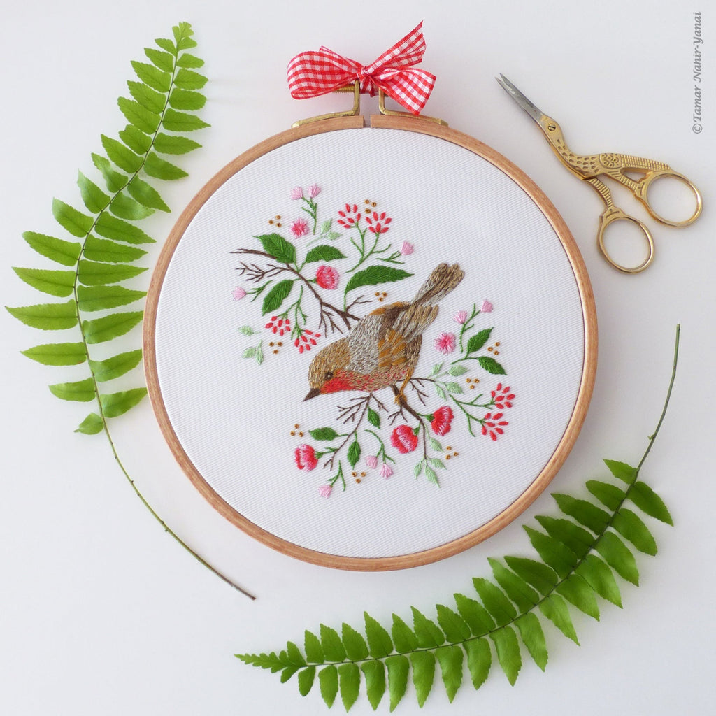 Christmas Robin Bird, 6" Embroidery Kit