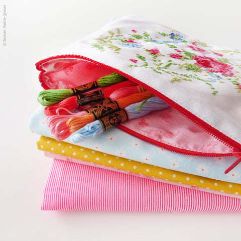 Blue & Pink Roses, 6" Stamped Cross Stitch Kit