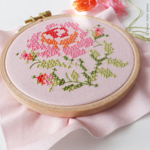 Little Rose, 4" Stamped Cross Stitch Kit