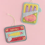 Fins & Tins Felt Ornament Pattern