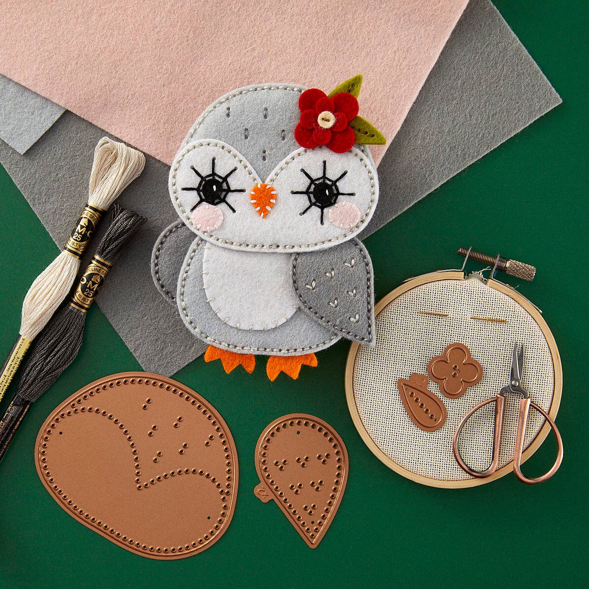 Snowy Owl by Nichol Spohr, Spellbinders Die