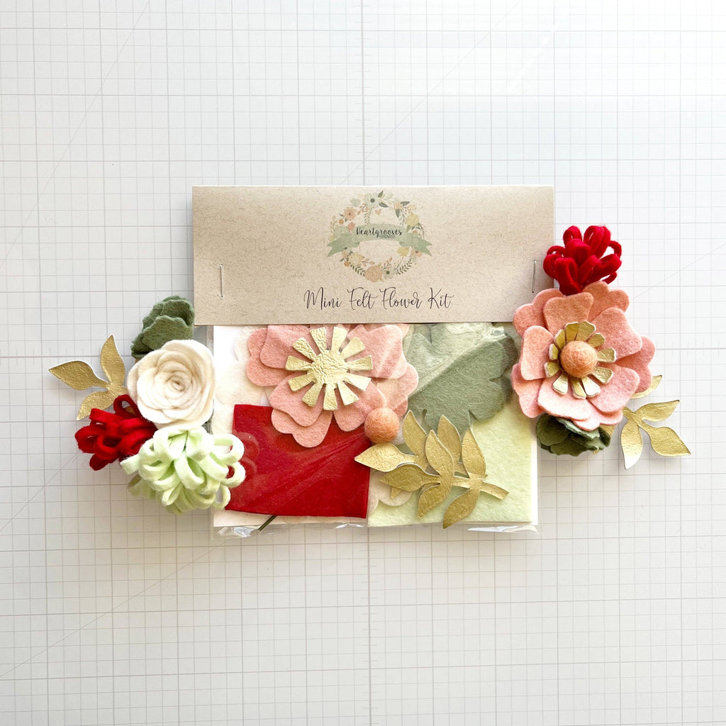 Mini Holly Jolly Holiday Felt Flower Kit