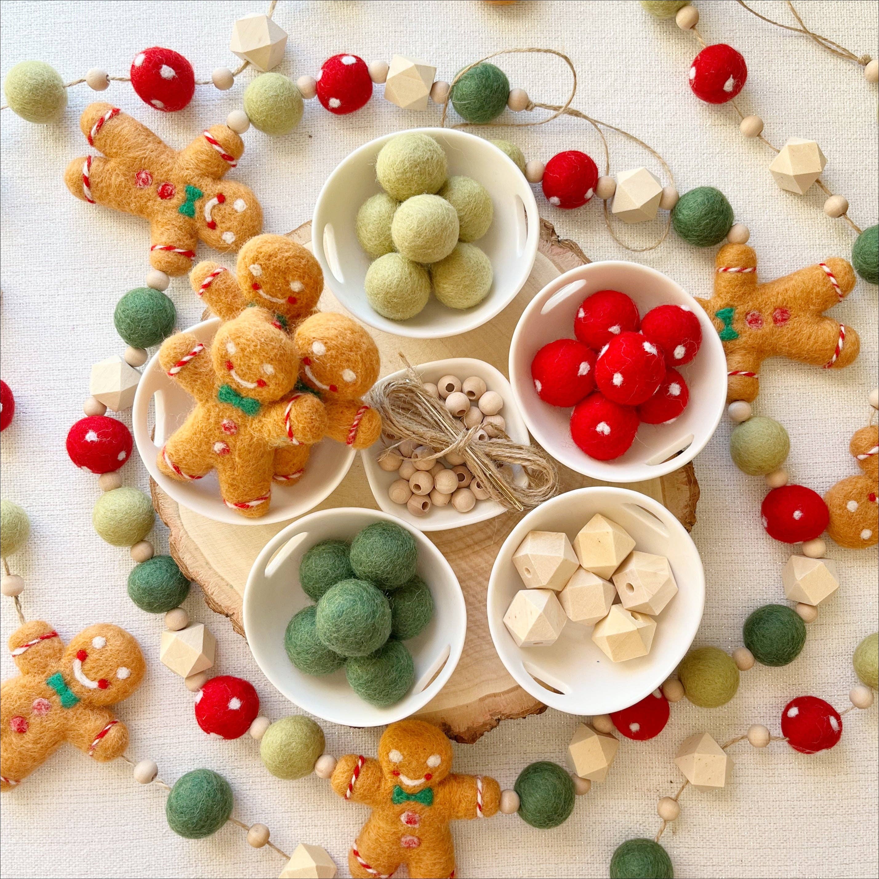 Oh What Fun, Garland Kit
