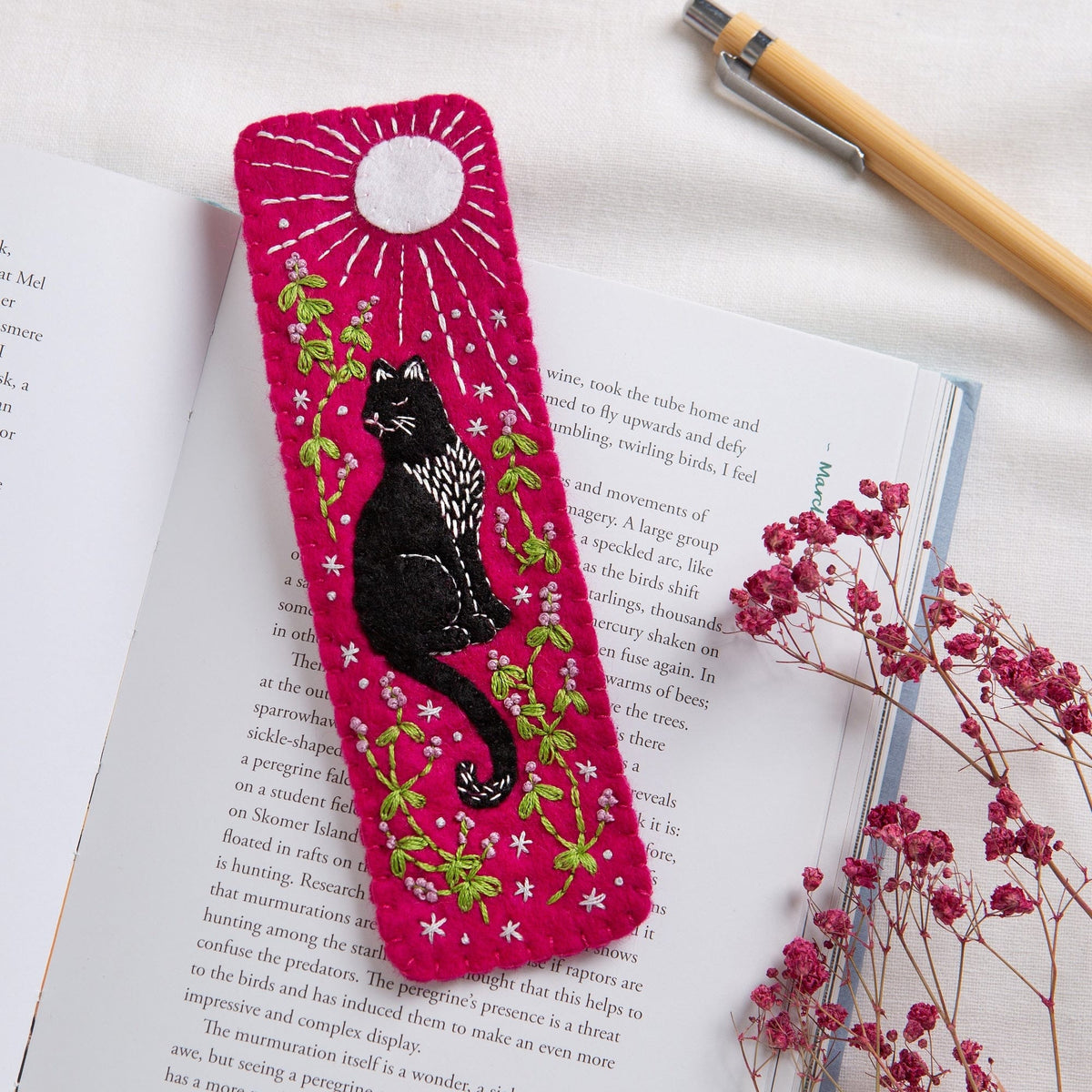 Black Cat Bookmark Felt Kit