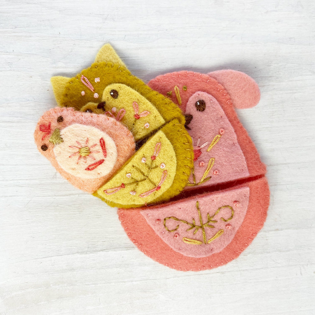 Nesting Pets felt pattern