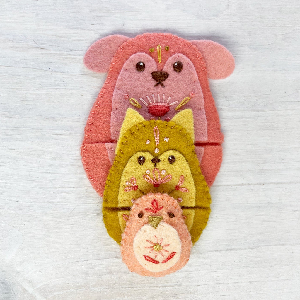 Nesting Pets felt pattern