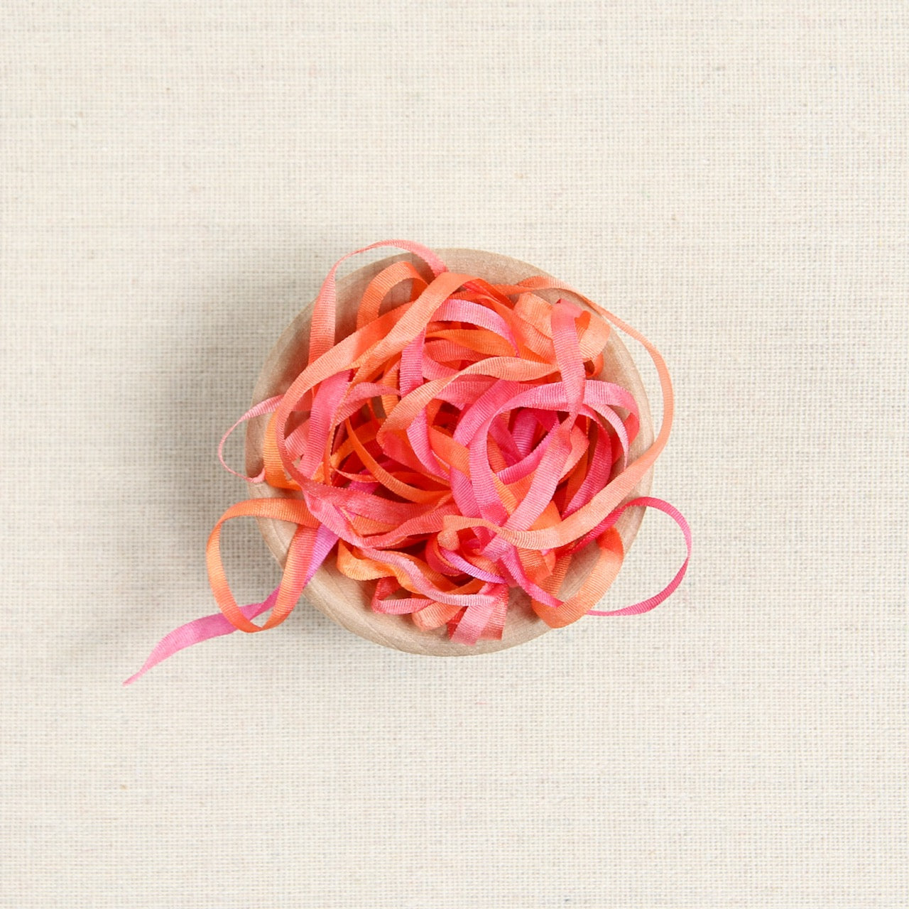 The ThreadGatherer Silk Ribbon, Poppies 032