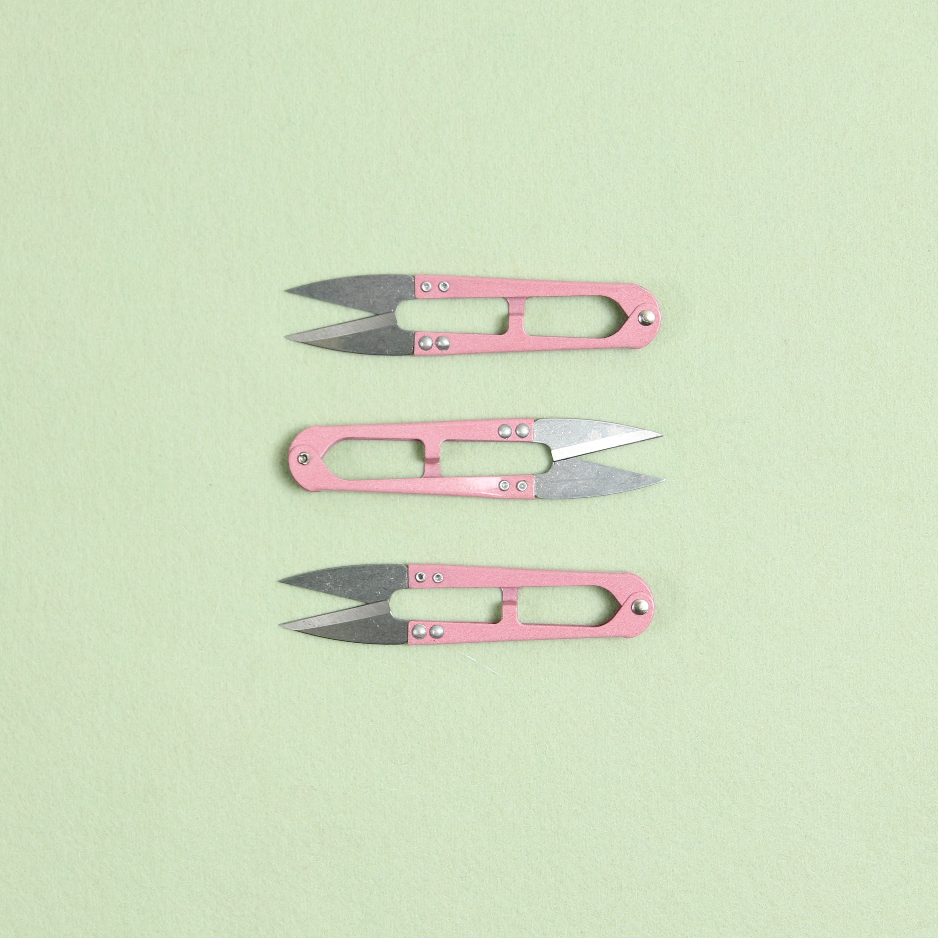 Thread Snips, Foxglove Pink