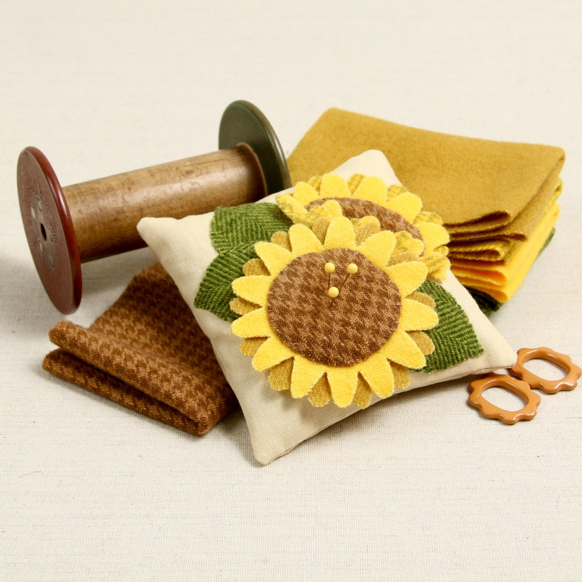 BZ Spray of Sunflowers, Deep Etch Die