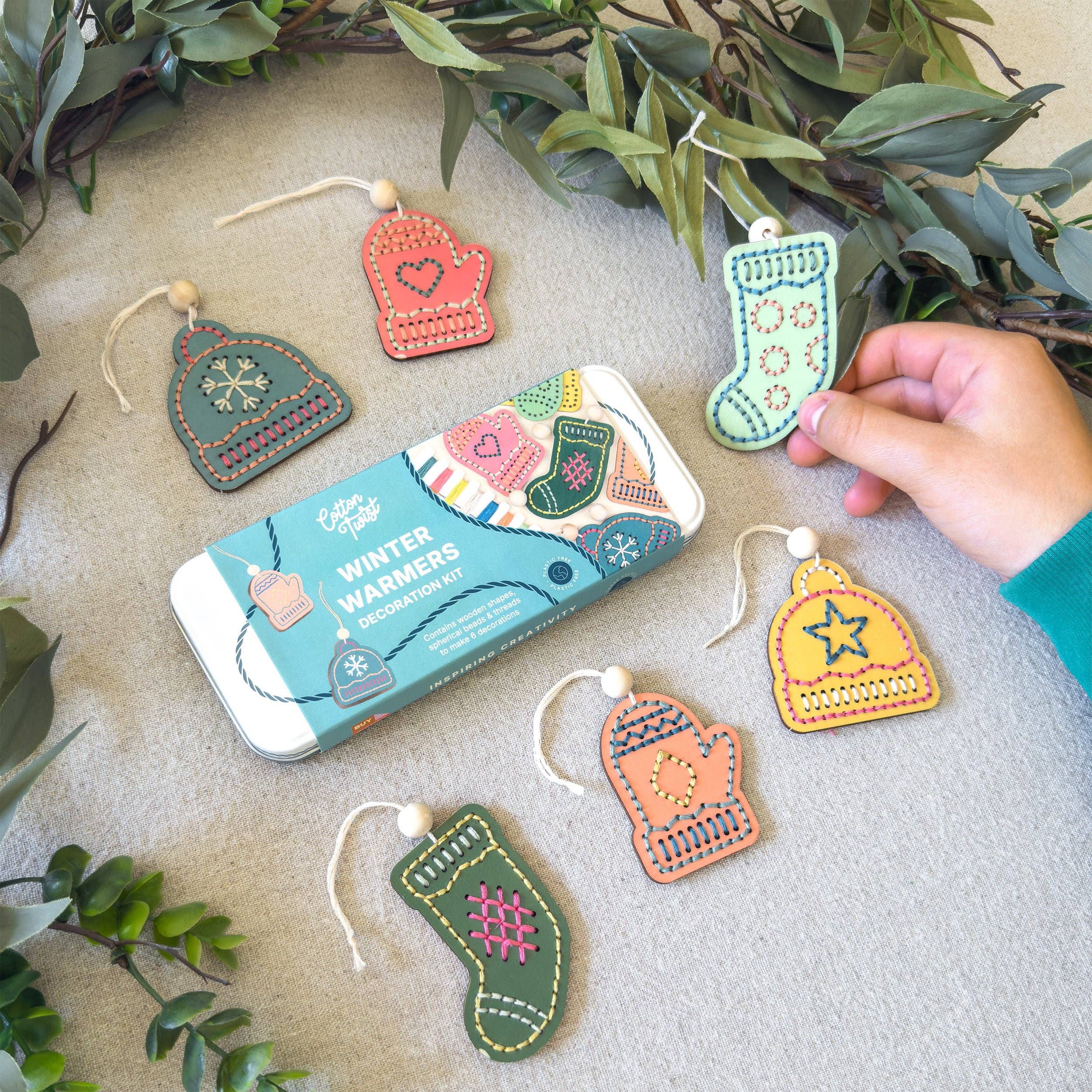 Winter Warmers Christmas Decoration Kit