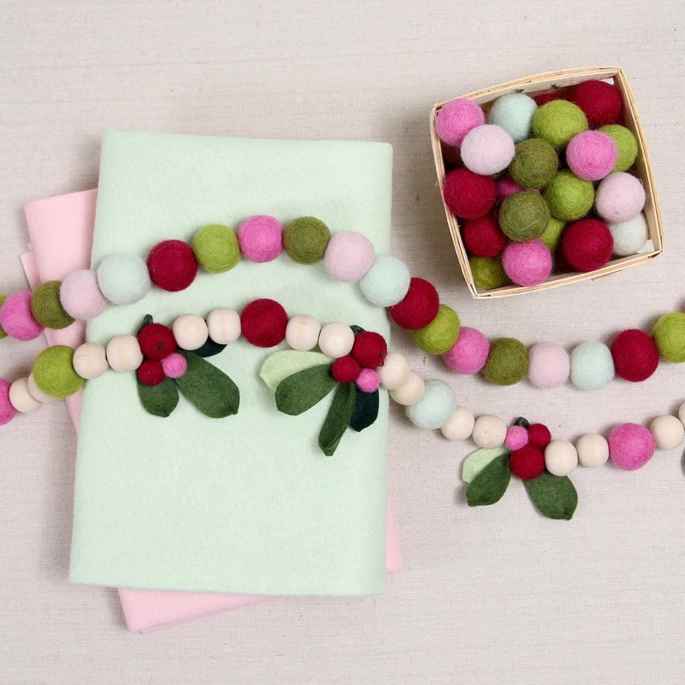 Benzie Design Premium Felt Ball Garland