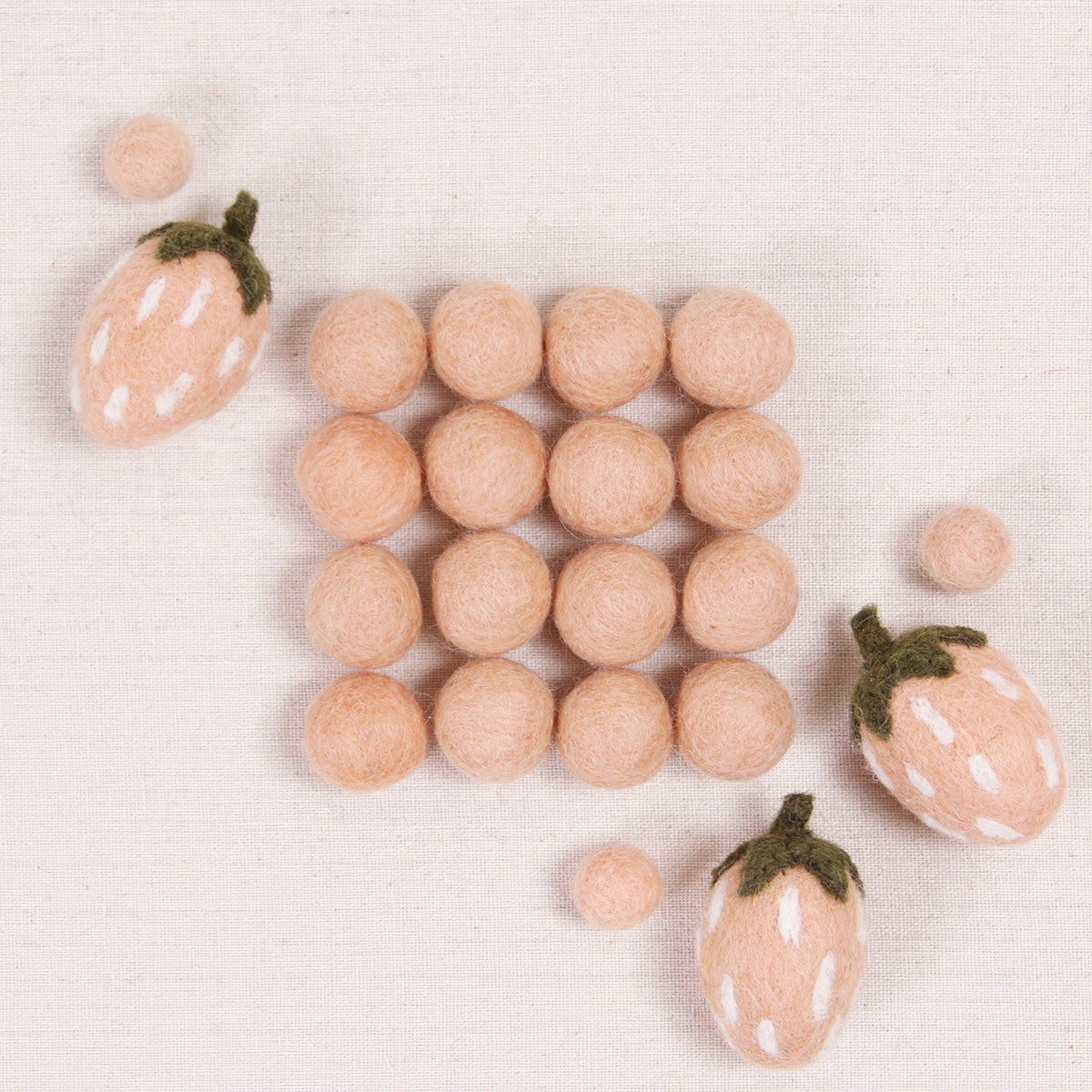 Cameo Felt Balls