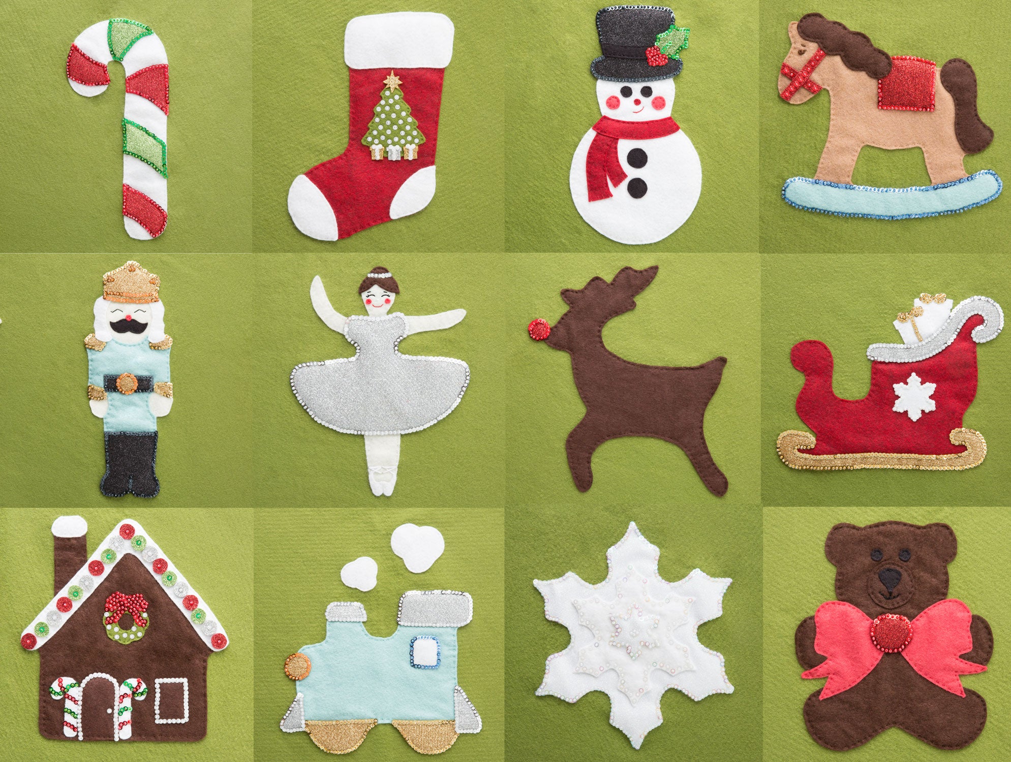 Christmas Favorites Tree Skirt Pattern