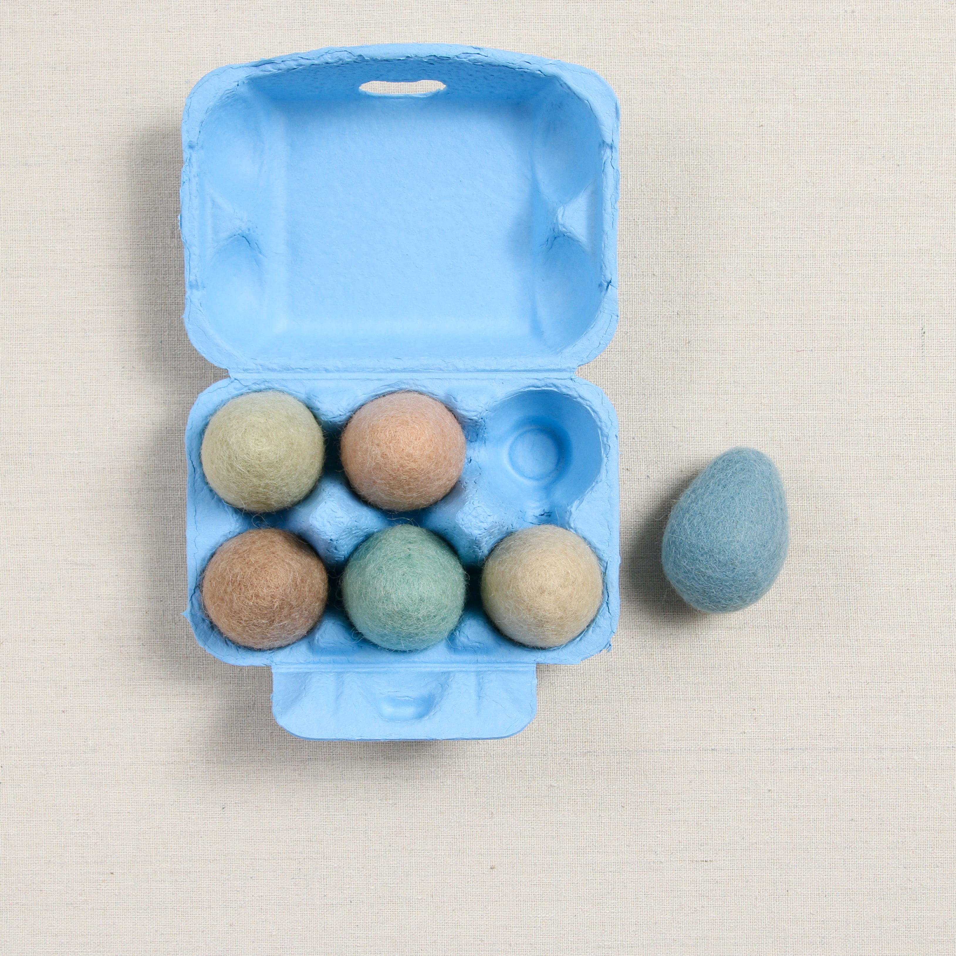 Large Eggs, Neutrals