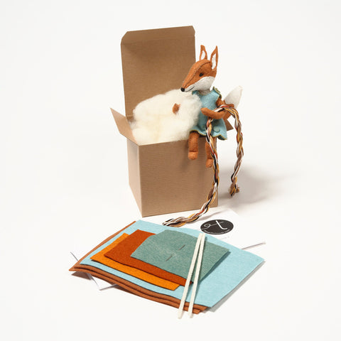 Hand Sewing Kit - Felix or Charlotte Fox – Benzie Design