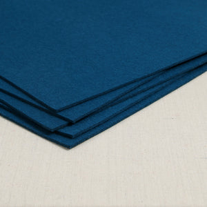 Magpie Blue, Thick felt